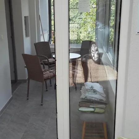 Apartma Med Oljkami Spodnji * بورتوروز
