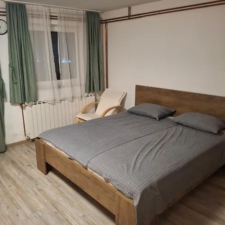 شقة Apartma Med Oljkami Spodnji بورتوروز